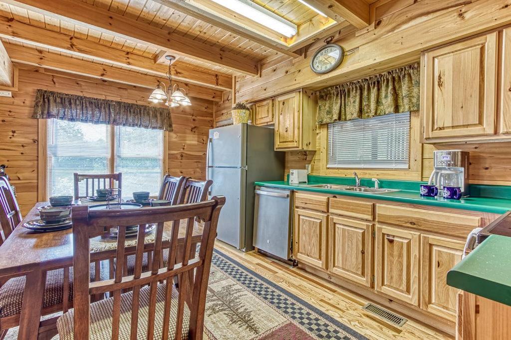 Villa Smoky Mountain Gem Gatlinburg Esterno foto